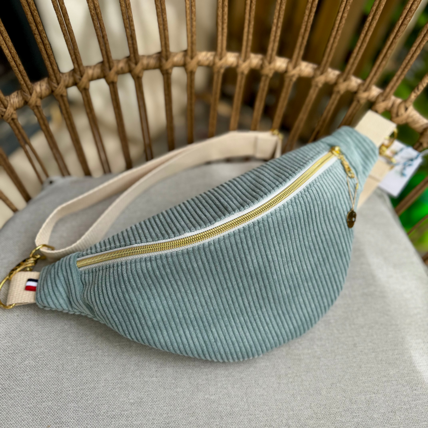 Sac banane velours "La Mignonnette" à personnaliser - Bleu Glacial