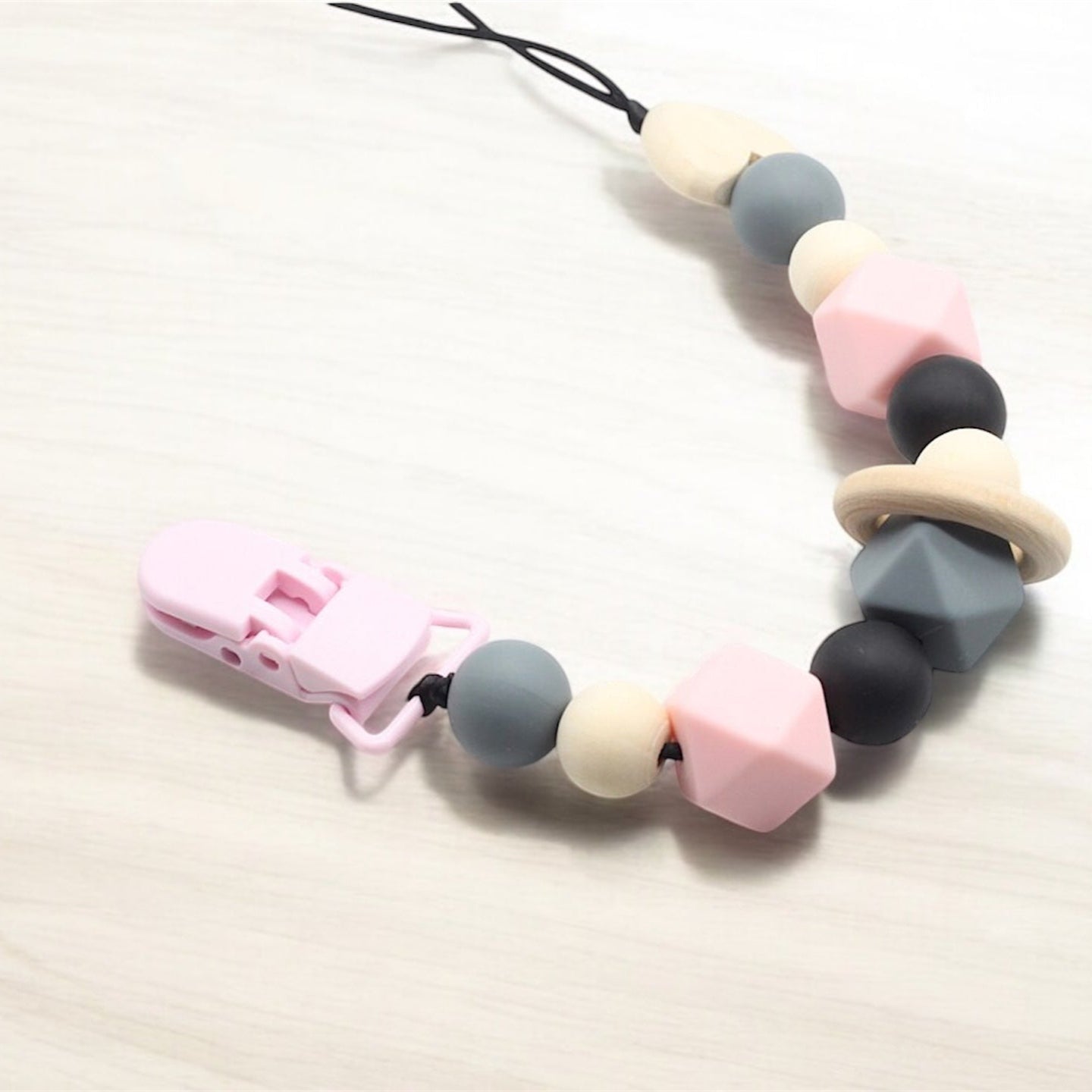 Attache tétine perles et bois - Rose