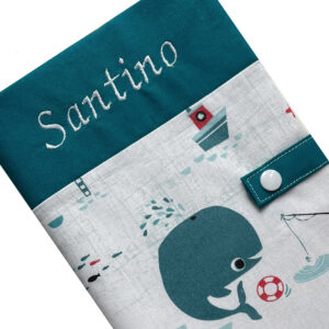 Protège carnet de santé personnalisé – Bleu Santino
